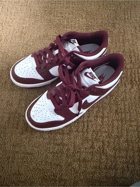 Nike Low-Top Sneakers in Burgundy and White Never Worn